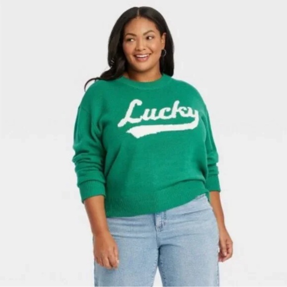 “Lucky” Green Sweater - Picture 3 of 11